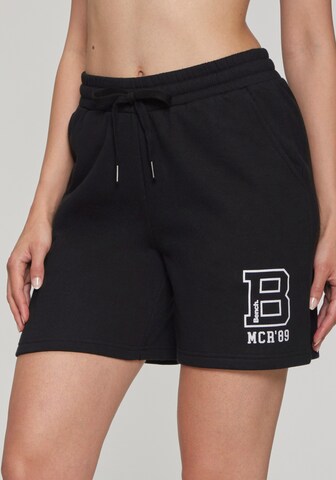 BENCH Regularen Hlače | črna barva