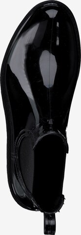 s.Oliver Chelsea Boots in Schwarz