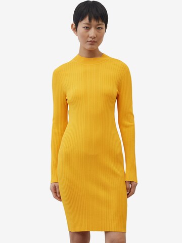 Marc O'Polo Knitted dress in Orange: front