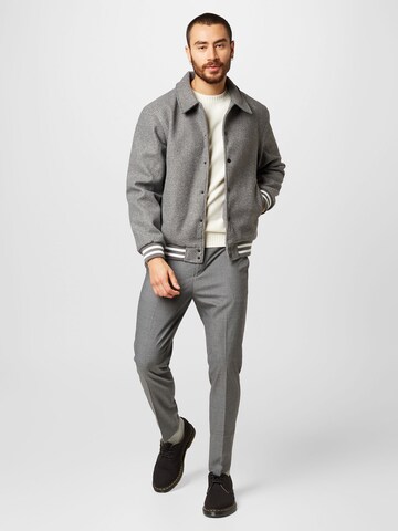 BURTON MENSWEAR LONDON Jacke 'Varsity' in Grau