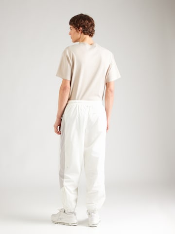 Nike Sportswear Tapered Byxa i vit