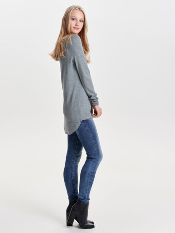 Pull-over 'Mila' ONLY en gris