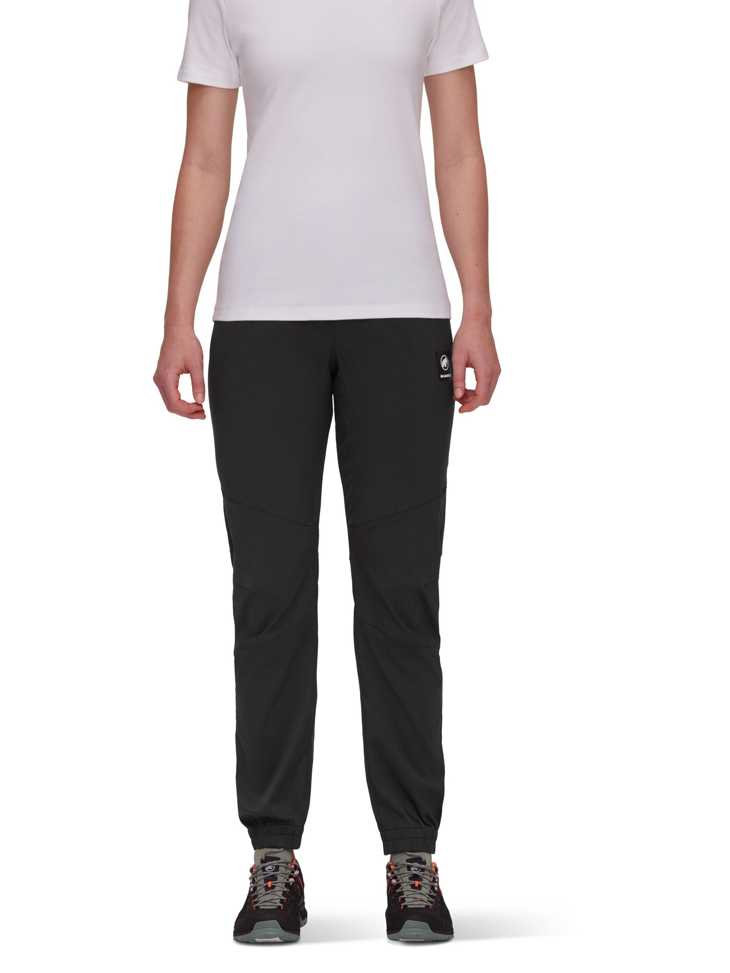 MAMMUT Tapered Outdoorhose 'Massone Light' in Schwarz: Vorderseite