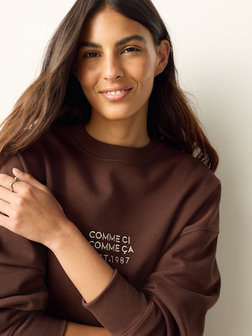 Next Рокля в кафяво