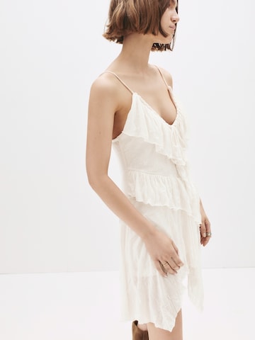 Abito di Pull&Bear in beige