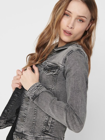 ONLY - Chaqueta de entretiempo 'ONLTia' en gris