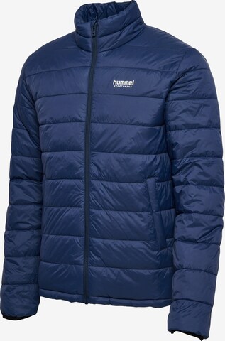 Veste mi-saison Hummel en bleu