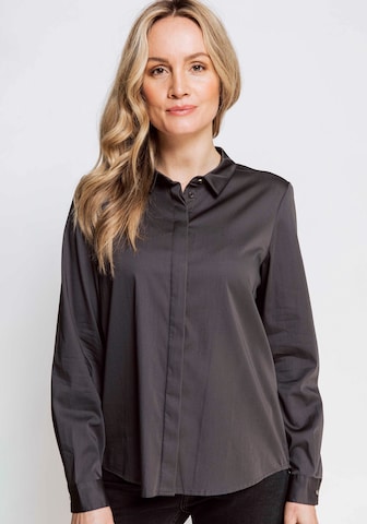 Zhrill Blouse in Black: front
