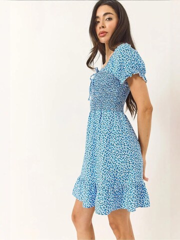 Robe Bianco Lucci en bleu