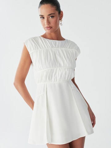 BWLDR - Vestido em branco