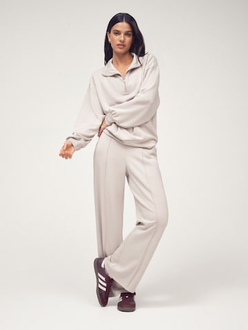 Osia Sweatshirt in Beige