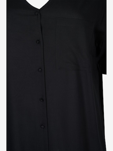 Robe-chemise 'Emayse' Zizzi en noir
