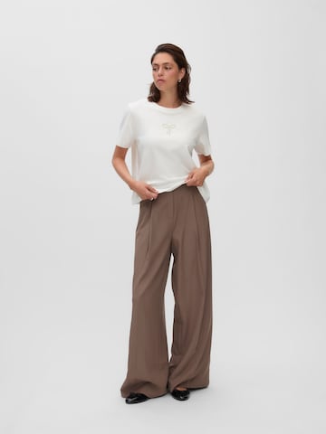 T-shirt 'SARA' VERO MODA en blanc