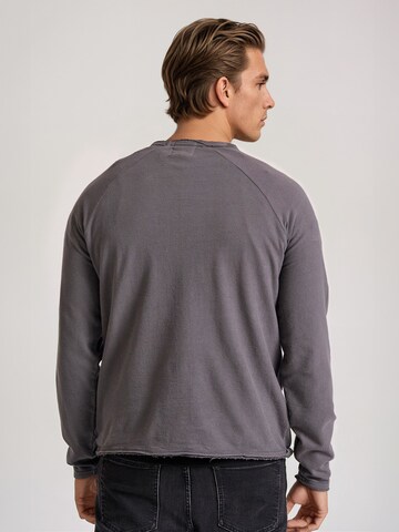 Funky Buddha Shirt in Grey