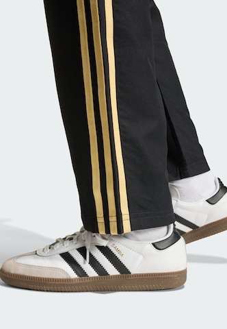 Loosefit Pantalon 'Adidas Originals x Liberty London' ADIDAS ORIGINALS en noir