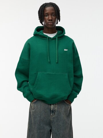 Pull&Bear Sweatshirt in Green: front