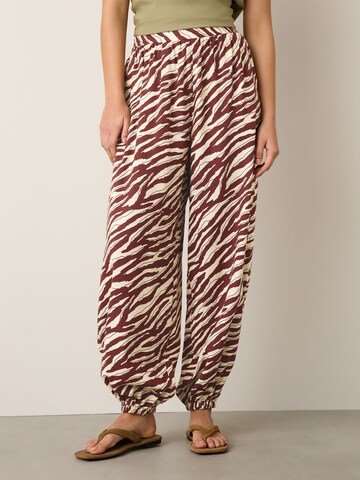 Tapered Pantaloni di Next in marrone