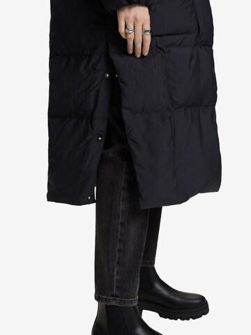 ESPRIT Winter Coat in Black