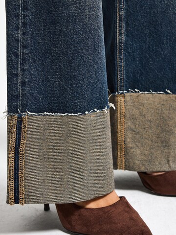 IT'S BASIC Regular Jeans 'Straight Mid Rise Jeans' in Blauw