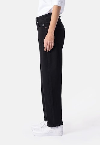 Barrel Jean 'Yoana' Elias Rumelis en noir