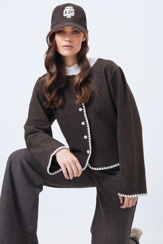 Trend Alaçatı Stili Knit Cardigan in Brown