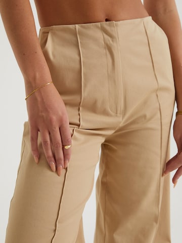 ABOUT YOU x Millane Hose in Beige
