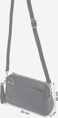 ABOUT YOU Handbag 'Nika' in Black