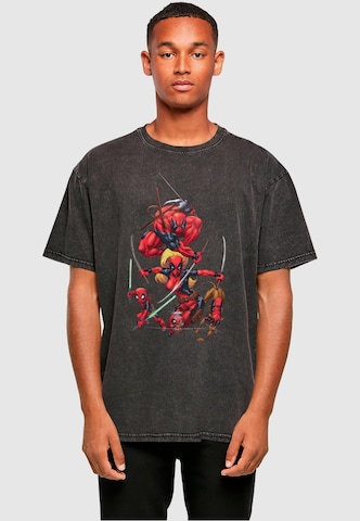 ABSOLUTE CULT T-Shirt 'Deadpool - Family Group Swords' in Schwarz: Vorderseite