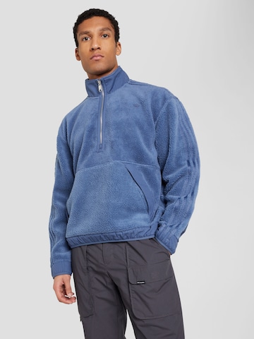 ADIDAS ORIGINALS Sweatshirt 'Premium Essentials+' in Blue: front