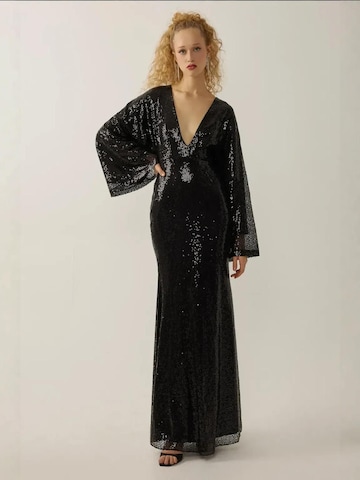 Abito di Hiccup in nero: frontale