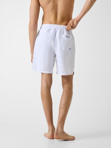 GUESS Board Shorts in White