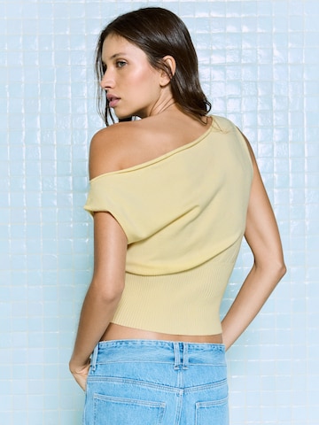 Bershka Shirt 'BASBER' in Gelb