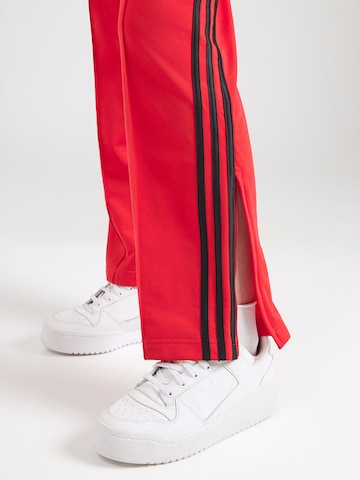 ADIDAS ORIGINALS Szabványos Nadrág 'FB CLASSIC' - piros