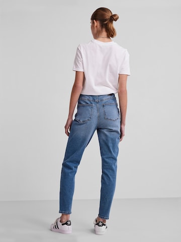 PIECES Tapered Jeans 'Kesia' in Blue