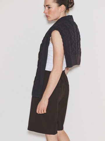 Regular Pantalon à plis The Set en beige