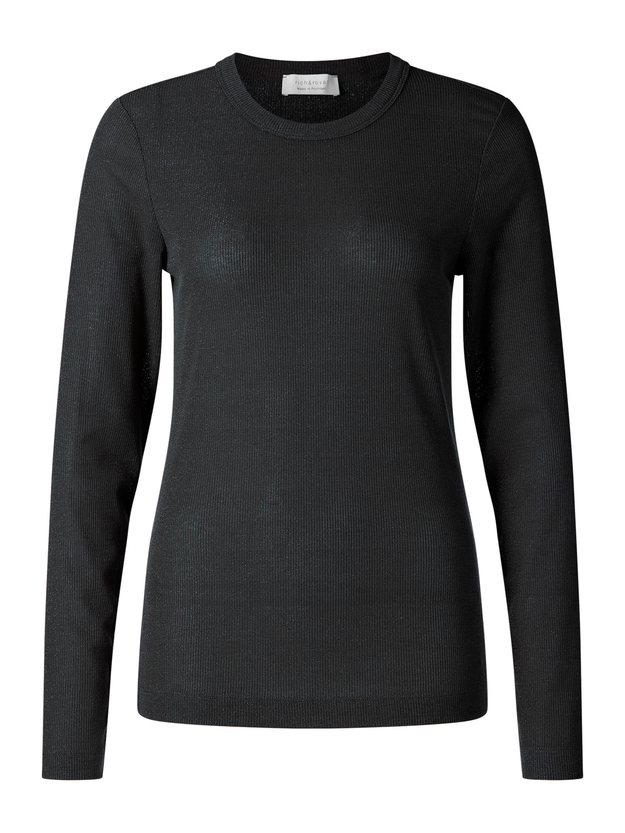 Rich & Royal Sweater in Black: front