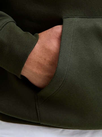 Jack & Jones Plus Sweatshirt 'JJEStar' in Green