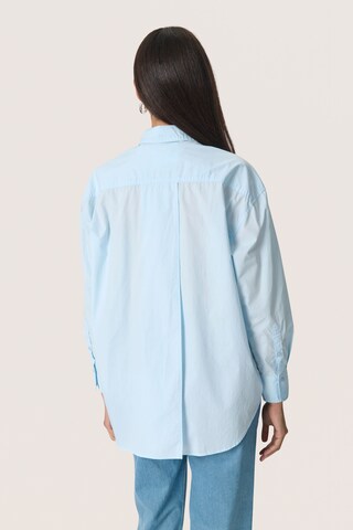 Chemisier 'Jani' SOAKED IN LUXURY en bleu