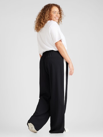 Regular Pantaloni de la River Island Plus pe negru