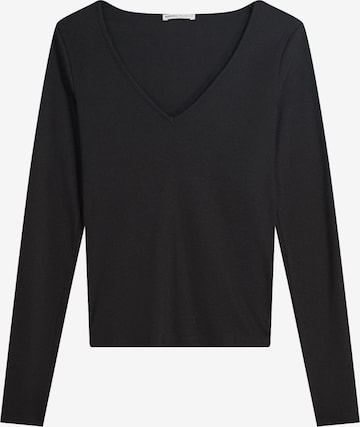 Tricou de la Bershka pe negru: față