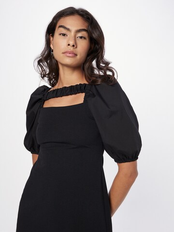 Robe River Island en noir