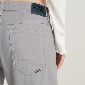 G-STAR Tapered Jeans in Grey