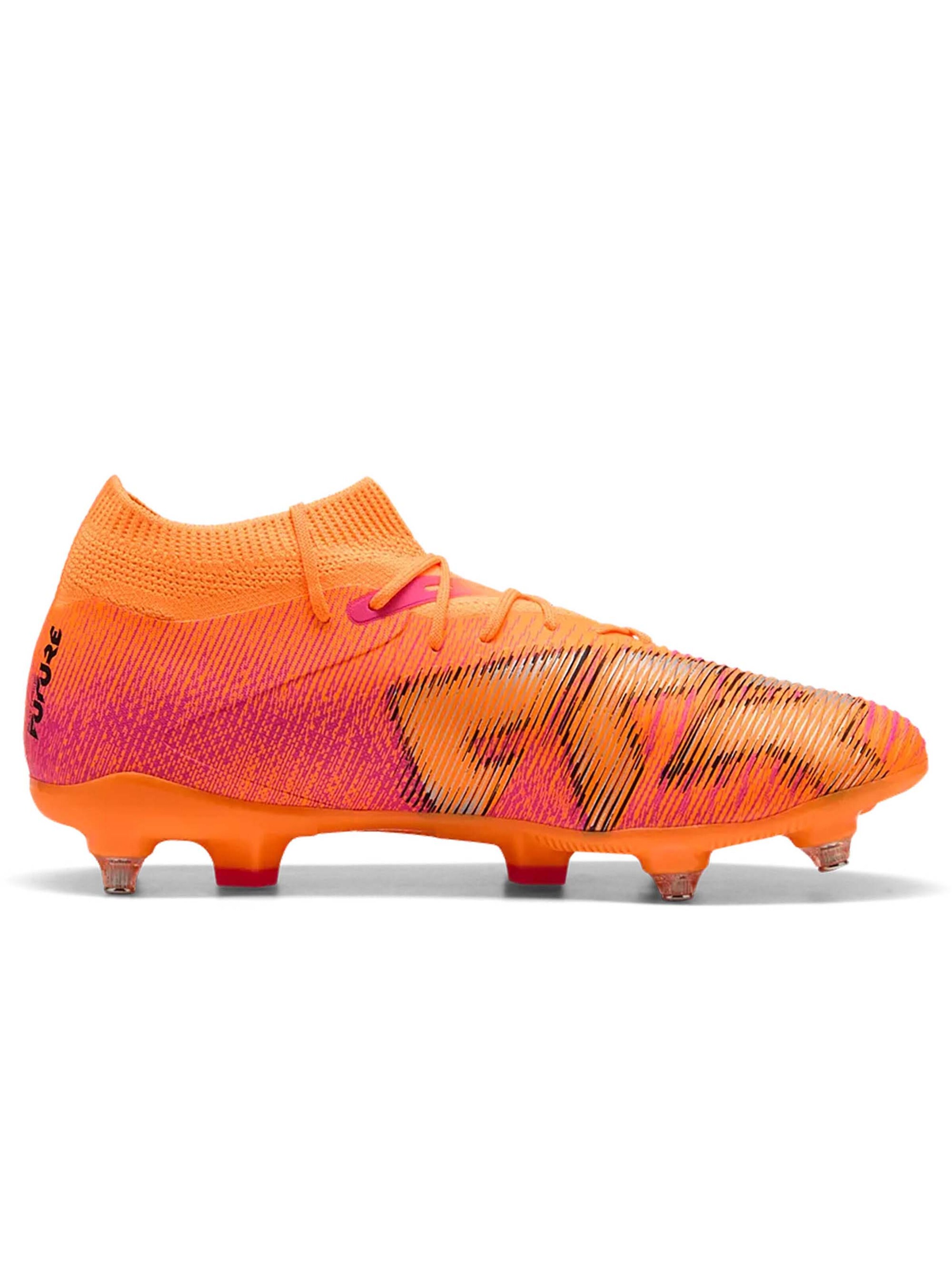 Chaussure de foot PUMA en orange
