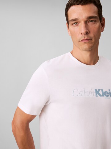 Calvin Klein Футболка в Белый