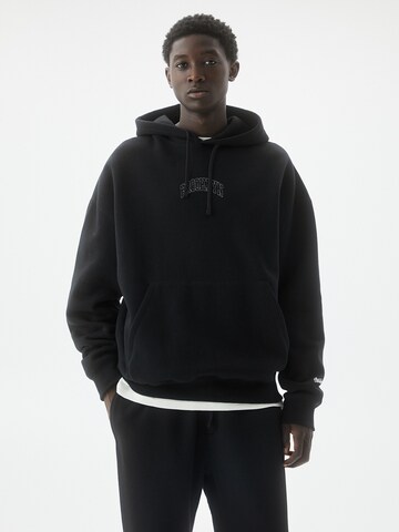 Sweat-shirt Pull&Bear en noir : devant