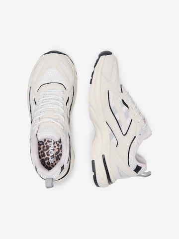ONLY - Zapatillas deportivas bajas 'ONLOLIVIA' en blanco
