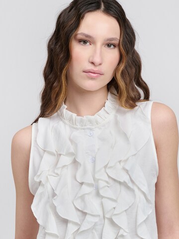 Influencer - Blusa en blanco