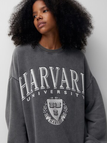 Sweat-shirt Pull&Bear en gris