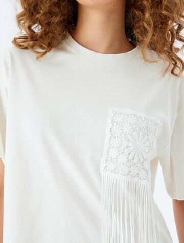 Koton T-Shirt in Weiß