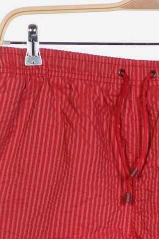 BOSS Shorts in 34 in Red